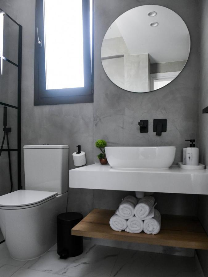 The Room, Suite 14, Leda Gardens Pafos Exterior foto