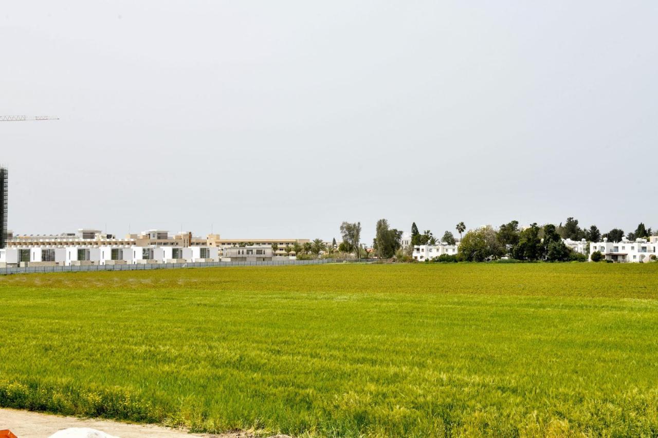 The Room, Suite 14, Leda Gardens Pafos Exterior foto